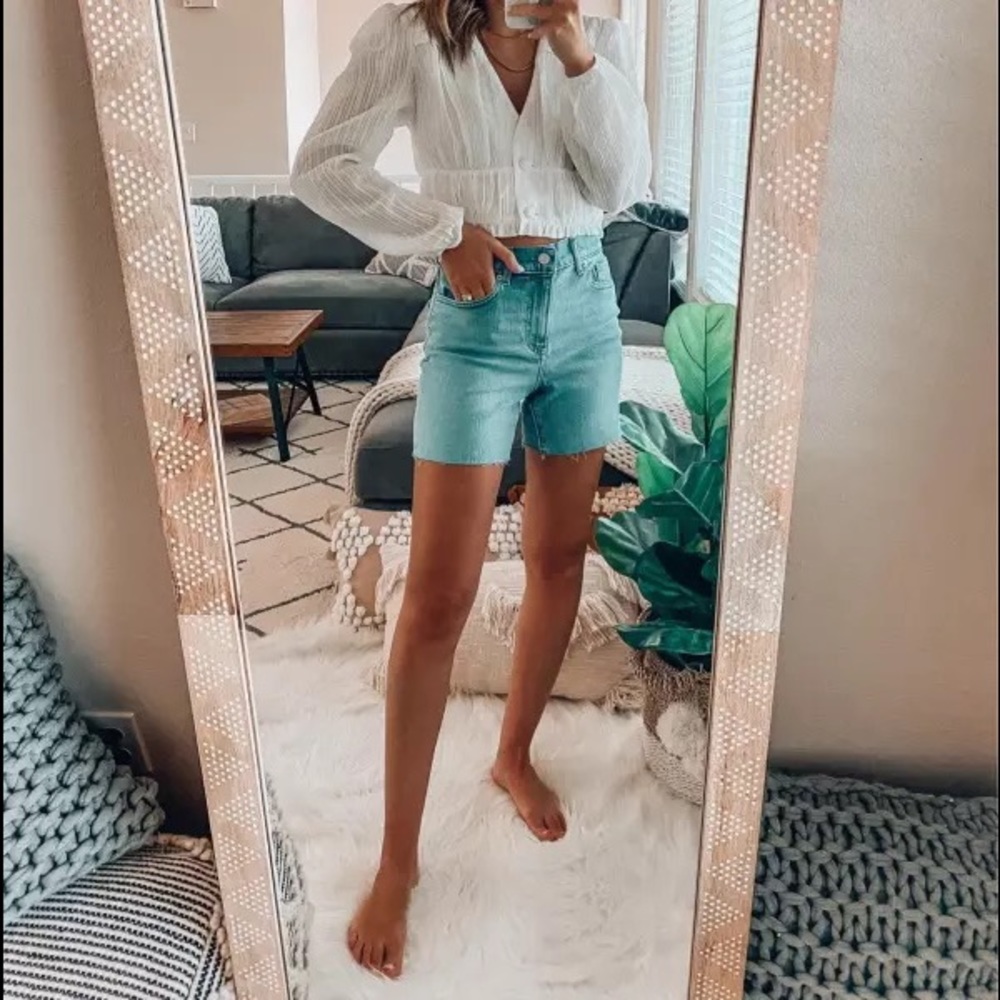 High Waisted Raw Hem Jean Shorts